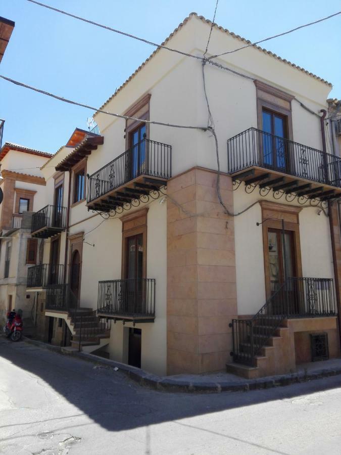 Barrafranca B&B Dante المظهر الخارجي الصورة