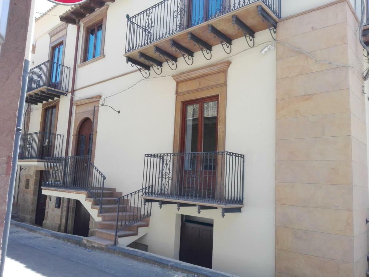 Barrafranca B&B Dante المظهر الخارجي الصورة